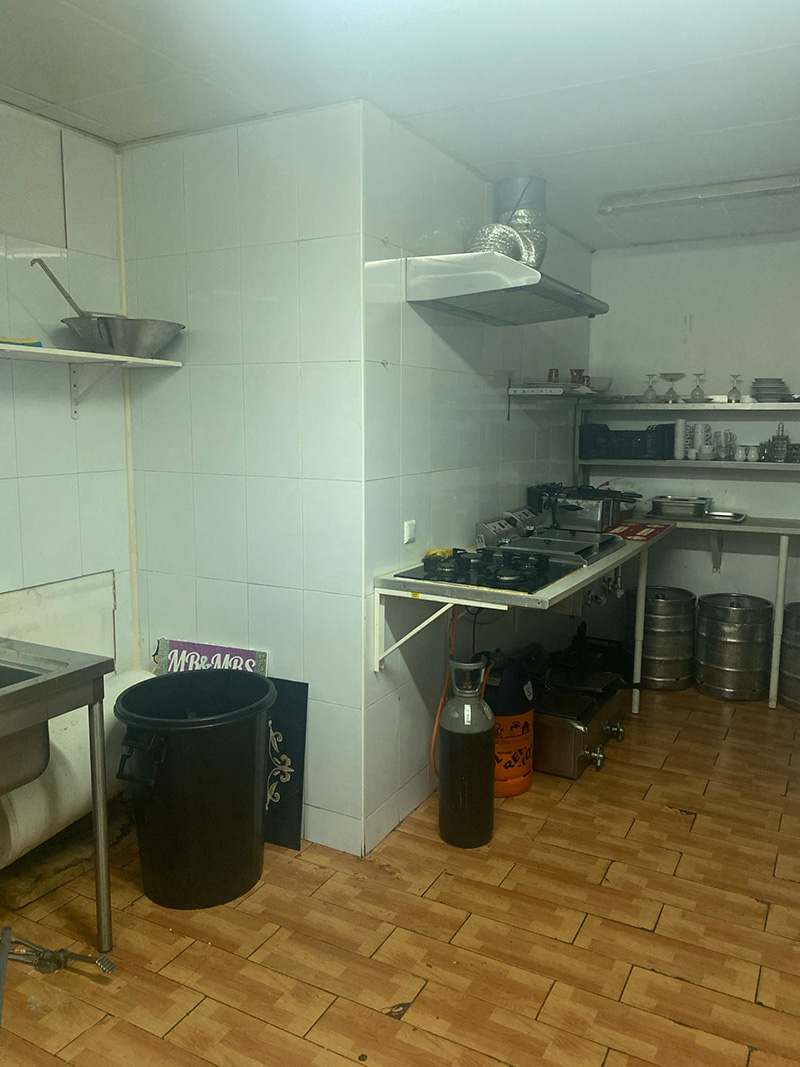 11-kitchen